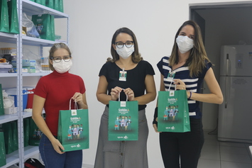  Hospital de Campanha Estadual recebe doação de 127 kits de autocuidado