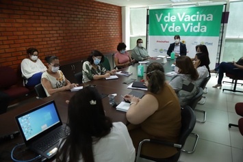 Secretário Neris Júnior debate linhas de cuidados com a obesidade