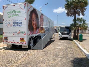 Carretinha da Saúde inicia atendimentos em Caxingó