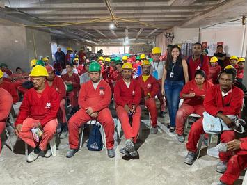 CEREST alerta sobre assédio moral na construção civil em palestra para trabalhadores