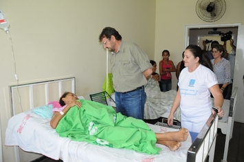 Governador visita obra de reforma do Hospital Leônidas Melo