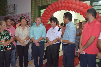 Secretário Francisco Costa entrega ambulância em Esperantina