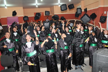 Escola Técnica do SUS forma turma em Parnaíba