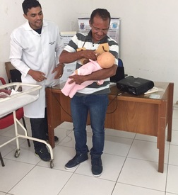 Gestantes participam de curso na Maternidade Evangelina Rosa